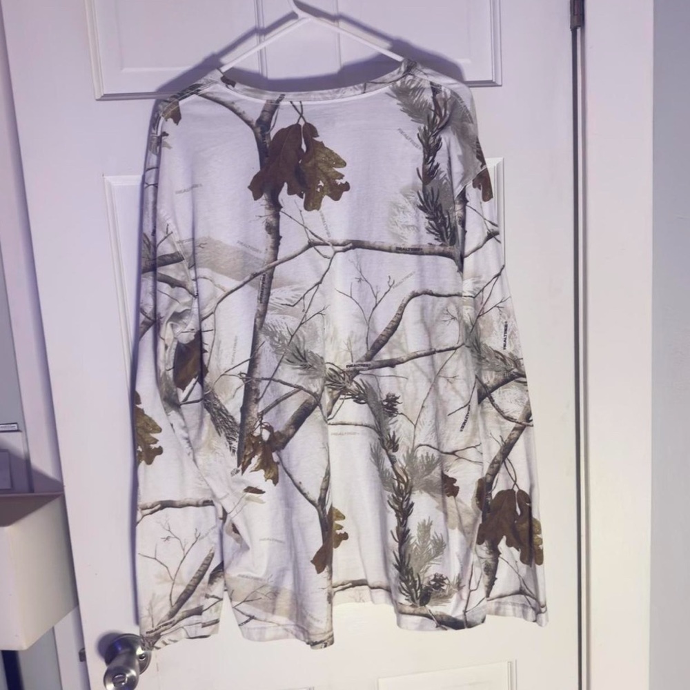 Gander Mountain Like New White Camouflage Long Sleeved Tee XXL MossyOak RealTree - Picture 4 of 5